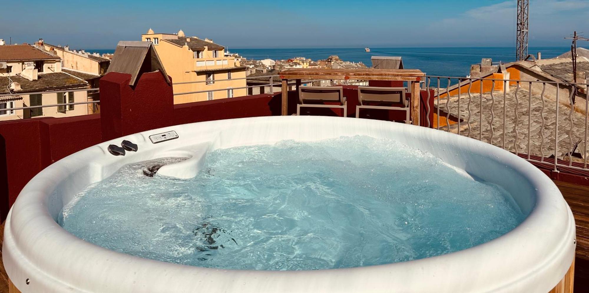 Pepites Bastiaises Vatta Appartement Roof Top Jacuzzi Vue Vieux Port Bastia (Corsica) Exterior foto